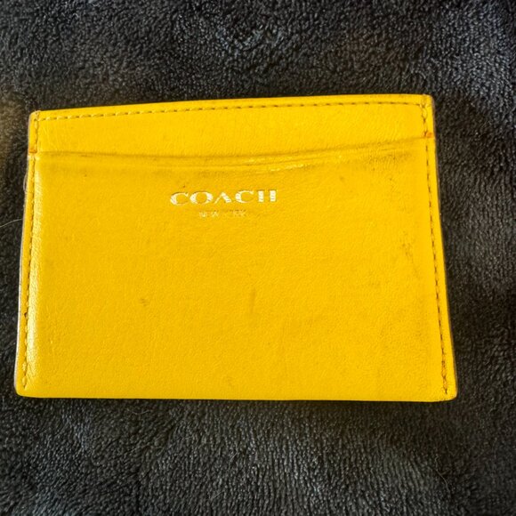 Coach Leather Card Holder – Yellow – Slim Business or Credit Card Case - Picture 3 of 3